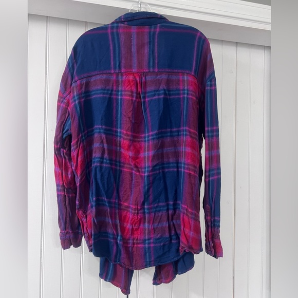 Lightweight plaid button up. - Picture 2 of 3